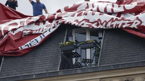 Identitäre werden in Paris niedergepfiffen