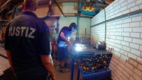 Geschenke für das Gefängnispersonal 