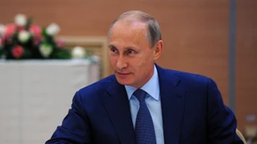 Regierungsgegner demonstrieren gegen Putins Ukraine-Politik