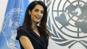 Amal Clooney hält sich den Morgen für ihre Zwillinge frei