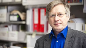 Anonyme Neonazis beschimpfen Professor