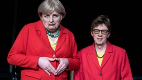 Mit Merkel-Raute auf Quoten-Fang