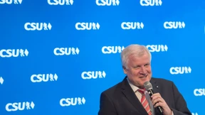 Jetzt redet Seehofer
