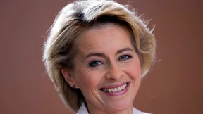 Die strahlende Ministerin 