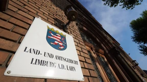 Prozessbeginn gegen 19 Jahre alten Neonazi