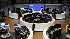 Dax überschreitet erstmals Marke von 16.000 Punkten