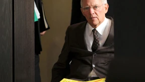Schäuble in der Defensive