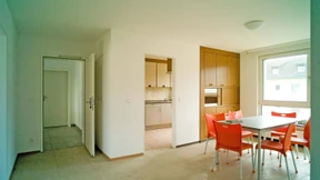 Wieder mehr Unterkünfte für Flüchtlinge benötigt