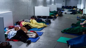 Herr Mickey Maus schläft in der B-Ebene