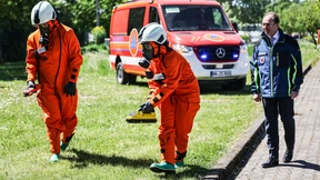 Ein solarbetriebenes Radio und ein Feuerzeug sollte jeder haben