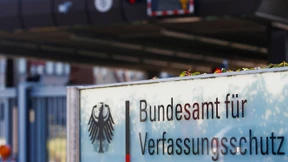 Der Verfassungsschutz sollte politische Vereinigungen nicht diskriminieren