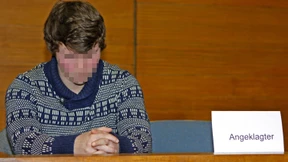 „Mit dem Vorsatz, jemanden zu töten“ 