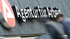 Arbeitslosenzahl leicht gesunken