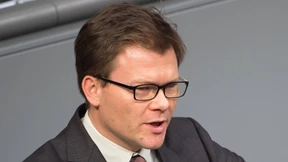 SPD-Fraktionsvize sieht Union zu Griechenland gespalten