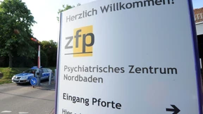 Psychiatriepatient stirbt während Fixierung durch Polizisten