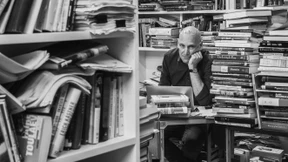 Berstende Form für eine berstende Welt