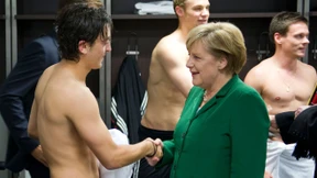 Wie die Kanzler den Fußball lieben lernten