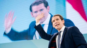 Kurz greift nach der Macht
