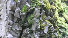 Wie ein großer Holzkohlemeiler