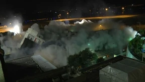 Sprengmeister machen Parkhaus platt