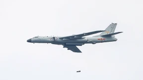 Dutzende Chinesische Kampfflugzeuge provozieren Taiwan