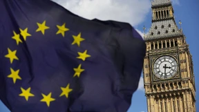 May will harten Brexit auch gegen das Oberhaus durchsetzen