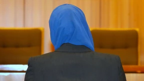 Warum darf man mit Kopftuch nicht im Integrationsamt arbeiten?