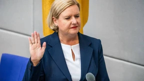 Högls Haltungsproblem