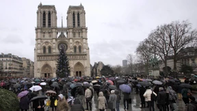 Stilles Gedenken und Glockengeläut