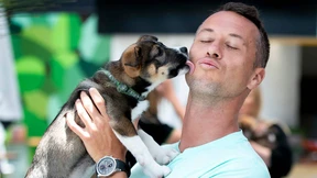 Kohlschreiber muss aufgeben, Federer souverän