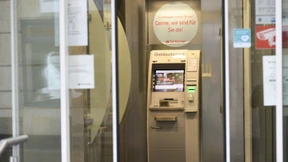 Santander wegen Angst vor Automatenknackern vor Gericht