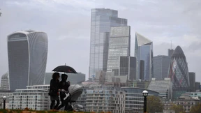 London schränkt Boni und Dividenden ein