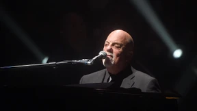 Billy Joel trägt gelben Judenstern bei Konzert in New York