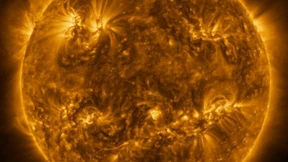 ESA zeigt erstmals Bilder vom Südpol der Sonne