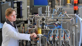 Die Industrie fordert die Betonung der Naturwissenschaften