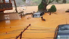 Mehr als 300 Tote durch Überflutungen in Sierra Leone