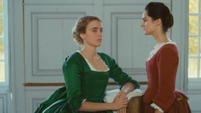 „Porträt einer jungen Frau in Flammen“