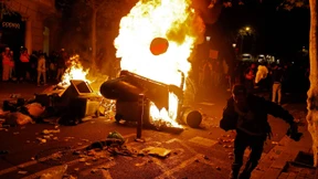 Mit Molotowcocktails gegen die Polizei