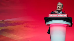 Starmer stellt Labour auf einen Hauptgegner ein