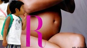 Eine gute Mutter macht ein Womb-Selfie