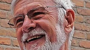 Günter Pabst gibt Ämter ab