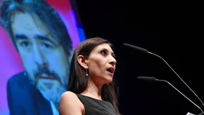 „Deniz zum Lächeln bringen“