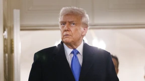 Der Westen zerlegt sich, die Diktatoren triumphieren