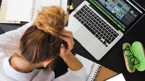 E-Mails um Mitternacht sind ein Burnout-Zeichen