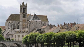 Ein Maler steht im Walde, ganz still und stumm