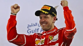 „Ein roter Blitz blendet die Silberpfeile“