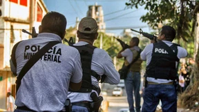 Frieden mit weniger Waffen?