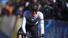 Jorgenson rollt lächelnd ins Ziel