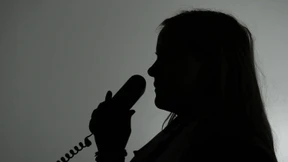 Bleib ruhig, wir wollen nur dein Geld!