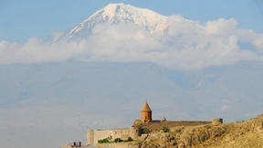 Noahs Arche und Gottes Hammer